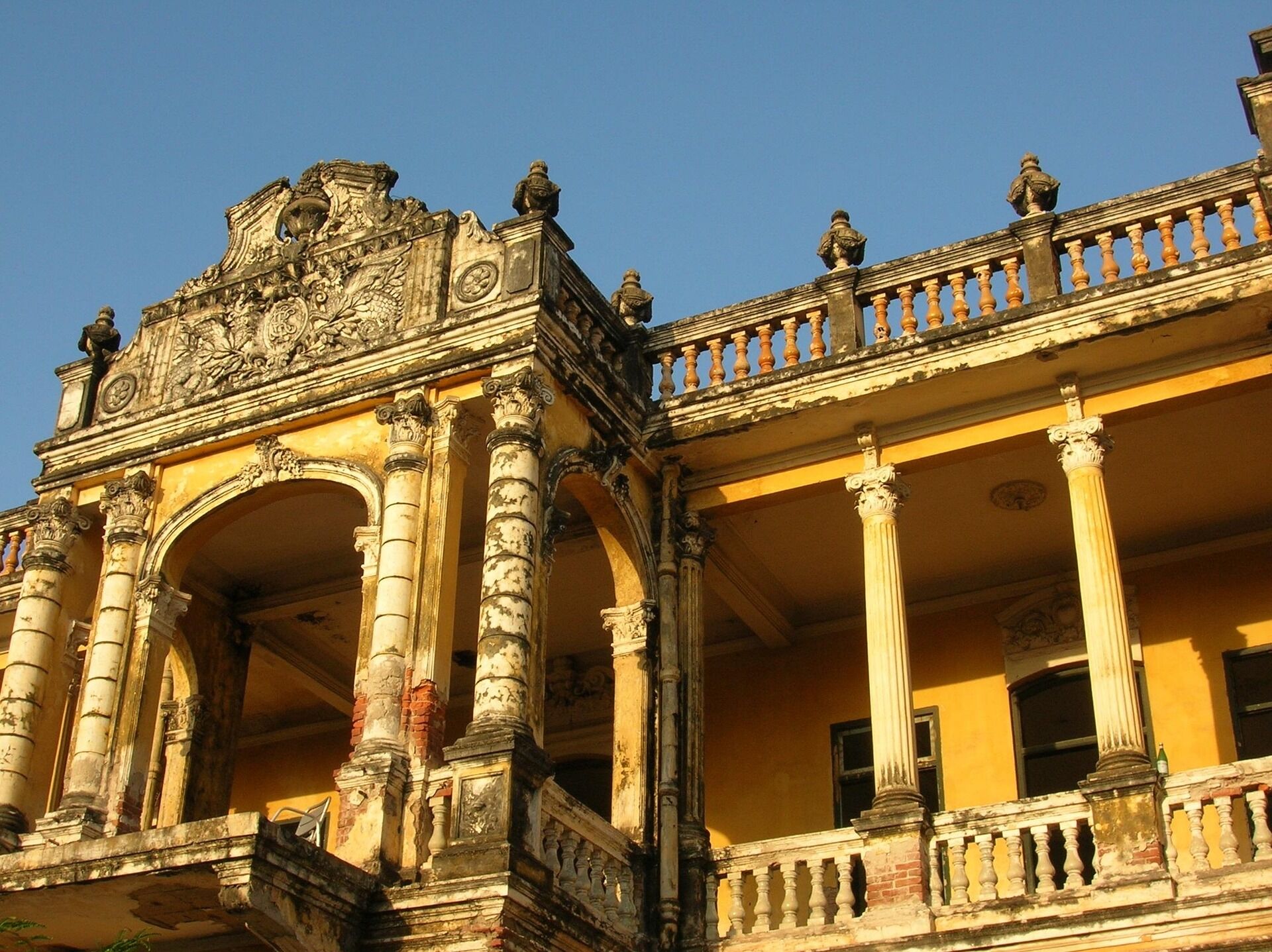 Experience Phnom Penh’s heritage with guided tours